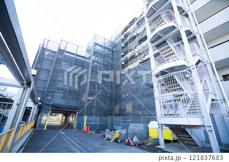 マンション大規模修繕工事のイメージ マンション大規模修繕工事のイメージ 121837683