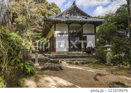 笠置寺（京都府）修行場巡り　正月堂 121839970
