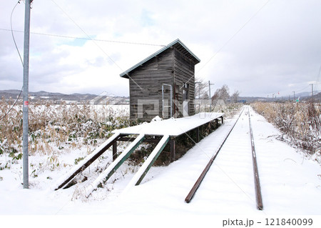 真布駅　旧真布駅　真布　まっぷ　留萌本線廃止後の真布駅 121840099