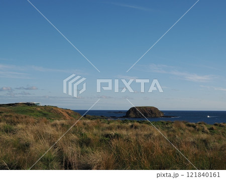 冬のフィリップ島 Sunset Lookout 付近の海岸風景　Australia　Victoria 121840161
