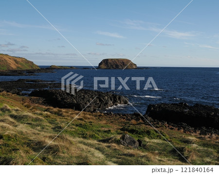 冬のフィリップ島 Sunset Lookout 付近の海岸風景　Australia　Victoria 121840164
