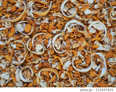 干したみかんの皮 121847824