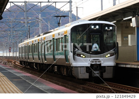 【JR西日本】227系0番台〜ラッピングコラボトレイン〜（山陽線：三原駅） 121849429