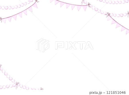 Christmas garlands frame border. Hand drawn watercolor illustration of string of beads isolated on white background. Can be used for postcard, invitation, scrapbook and other printed products. Christmas garlands frame border. Hand drawn watercolor illustration of string of beads isolated on white background. Can be used for postcard, invitation, scrapbook and other printed products. 121851046