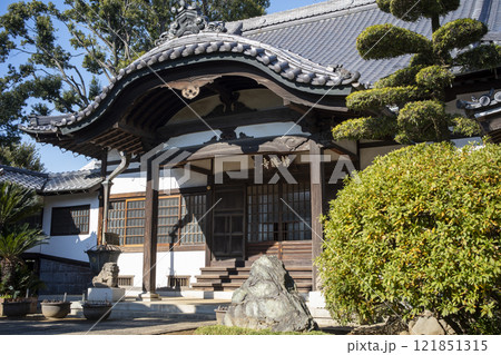 東京北区赤羽の静勝寺の境内 東京北区赤羽の静勝寺の境内 121851315