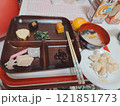 きな粉餅とお節 121851773