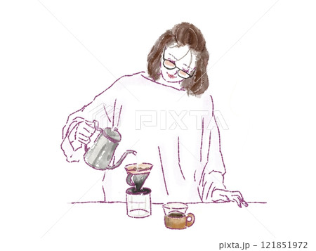 コーヒーを淹れる女性 121851972