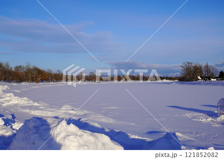 冬のしのつ湖（新篠津町） 121852082