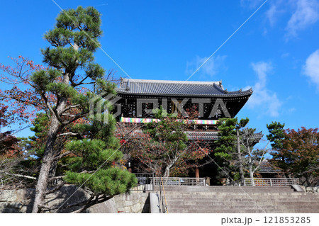 浄土宗大本山　くろ谷　金戒光明寺　御影堂 121853285