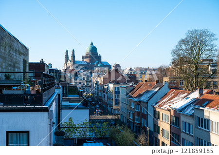 Terraces and rooftops covered with snow at Avenue Paul De Merten in Jette, Brussels Capital Region 121859185