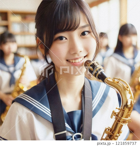 写真素材/11/美人・美女/女子中学生/女子高生/音楽/軽音楽部/トランペット(高画質 有料 高品質 121859737