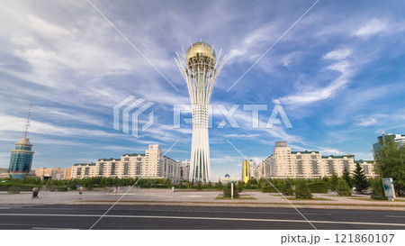 Bayterek timelapse hyperlapse. It is a monument and observation tower in Astana. Main symbol of city. 121860107
