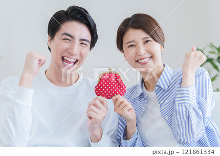 お金と夫婦 121861334