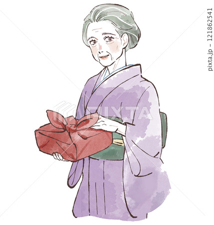 風呂敷を持つ和服姿のシニア女性 121862541