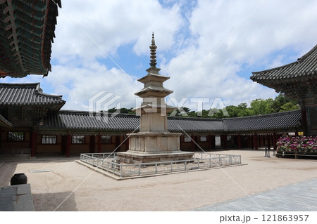 韓国慶州、仏国寺の釈迦塔 121863957
