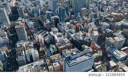 現代都市のドローン空撮 121864854