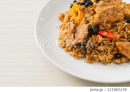 pork fried rice with herbs 121865239