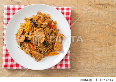 pork fried rice with herbs 121865243