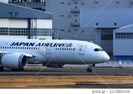 大阪国際空港 JAL 飛行機 離陸 スカイパーク 大阪国際空港 JAL 飛行機 離陸 スカイパーク 121866250