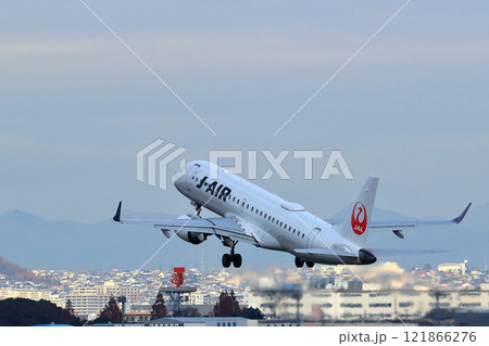 大阪国際空港　JAL　飛行機　離陸　スカイパーク 121866276