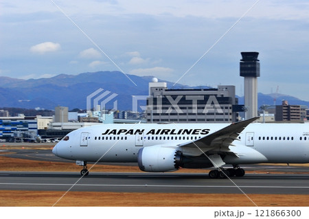 大阪国際空港　JAL　飛行機　離陸　スカイパーク 121866300