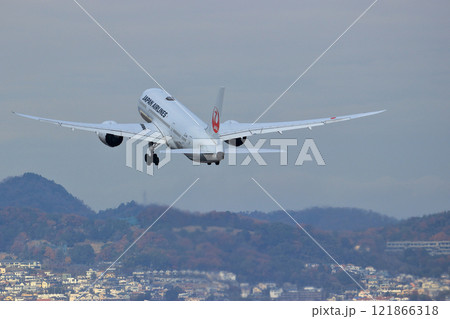 大阪国際空港 JAL 飛行機 離陸 スカイパーク 大阪国際空港 JAL 飛行機 離陸 スカイパーク 121866318