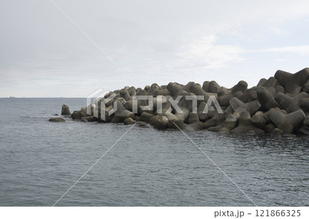 テトラポッド 121866325