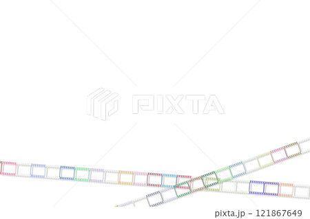 カラフルなネガフィルムが繋がったラインが交差するフレーム 121867649
