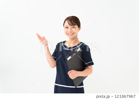 エステティシャン　制服　手かざし 121867967