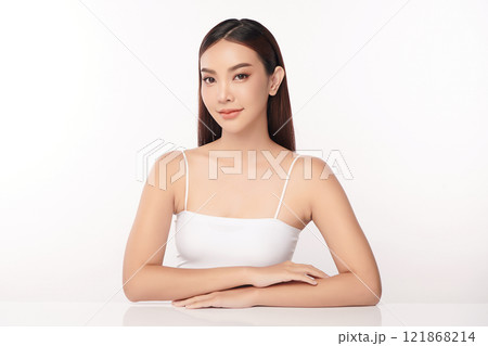 Beautiful young asian woman with clean fresh skin on white background, Face care, Facial treatment, Cosmetology, beauty and spa, Asian women portrait. 121868214