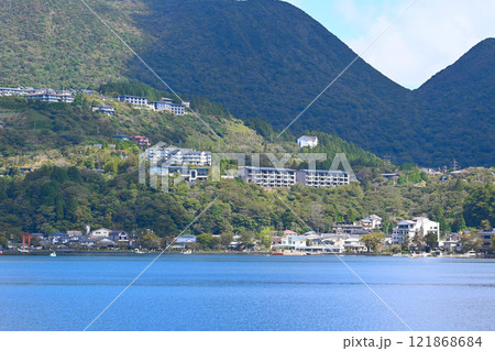 箱根 芦ノ湖の景色 箱根 芦ノ湖の景色 121868684