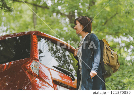 女子一人旅 121870889
