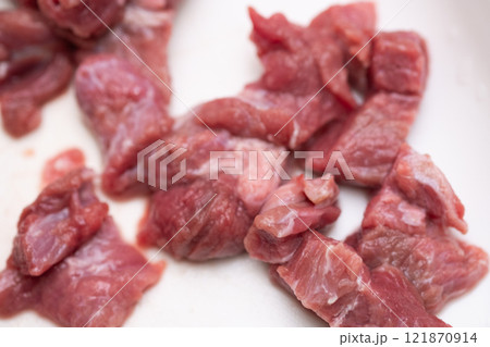 鹿肉のイメージ (写真素材) 鹿肉のイメージ (写真素材) 121870914