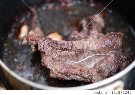 鹿肉の唐揚げ　(写真素材) 121871243