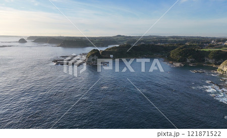 三浦半島の海岸線(空撮) 三浦半島の海岸線(空撮) 121871522