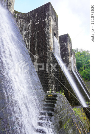 豊稔池堰堤（豊稔池ダム・香川県） 121878630