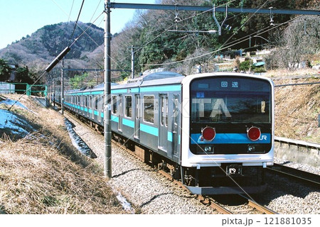 長野へ向けて中央本線をゆく209系の廃車回送 長野へ向けて中央本線をゆく209系の廃車回送 121881035