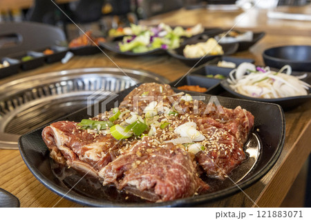 Korean BBQ. Seasoned beef ribs 121883071