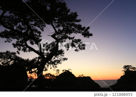堂ヶ島の夕陽 121886055