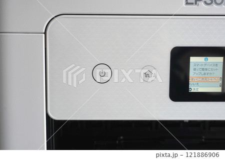 プリンター電源ボタン03 121886906