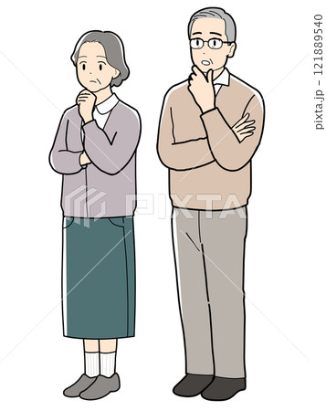 腕組みするシニア夫婦 121889540