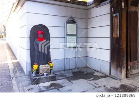 浄閑寺　山門横の地蔵 121889869