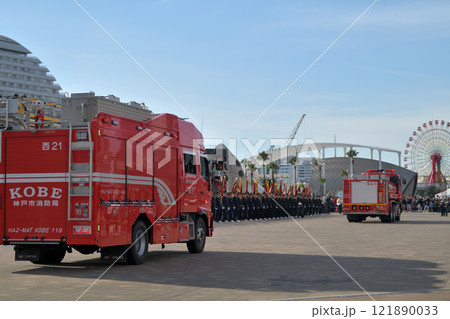 出初式　消防車のパレード 121890033