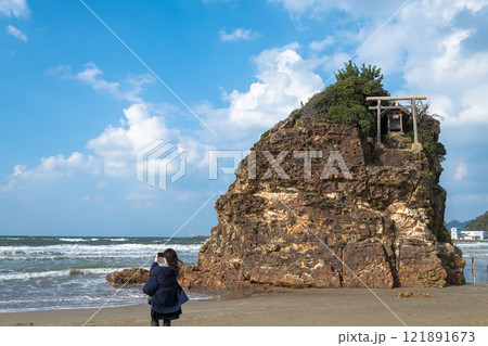 【稲佐の浜 人物有り】 【稲佐の浜 人物有り】 121891673