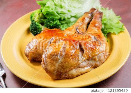 ローストチキンレッグ 121895429