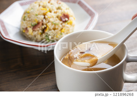 炒飯と酸辣湯 121896268