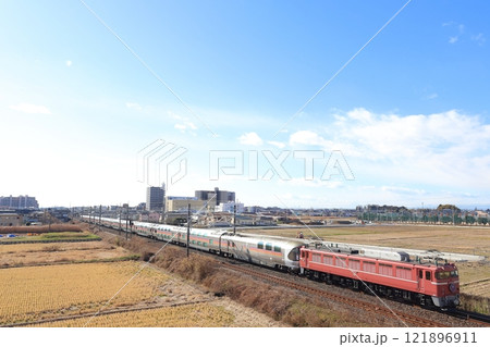 EF81形電気機関車が牽く、JR東日本の豪華寝台特急・E26系・カシオペア・カシオペア紀行9 EF81形電気機関車が牽く、JR東日本の豪華寝台特急・E26系・カシオペア・カシオペア紀行9 121896911