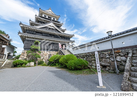 大分県中津市 晴天の中津城天守(奥平家歴史資料館) 大分県中津市 晴天の中津城天守(奥平家歴史資料館) 121899452