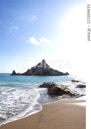 渥美半島の観光スポット日出の石門　岸の石門（愛知県田原市） 121899619