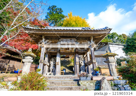 秋の富貴寺 大分県豊後高田市 秋の富貴寺 大分県豊後高田市 121903314